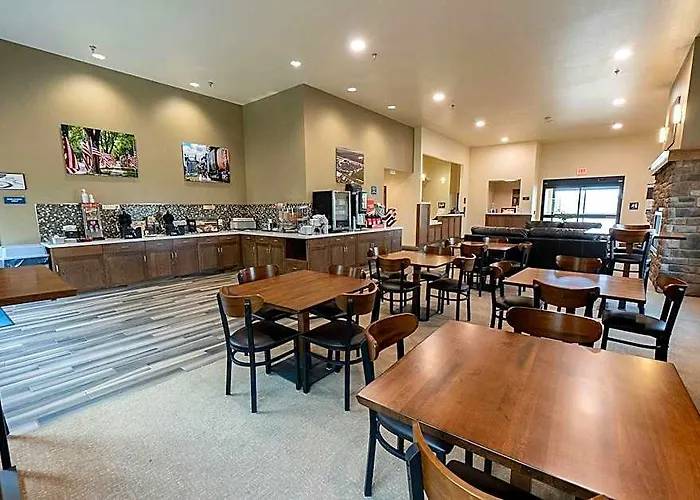 Cobblestone Inn And Suites Sheldon