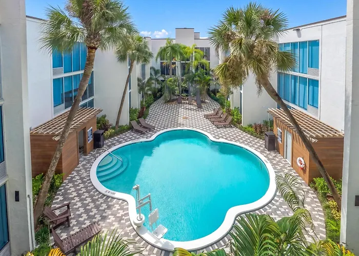 Tropical Palms Hotel