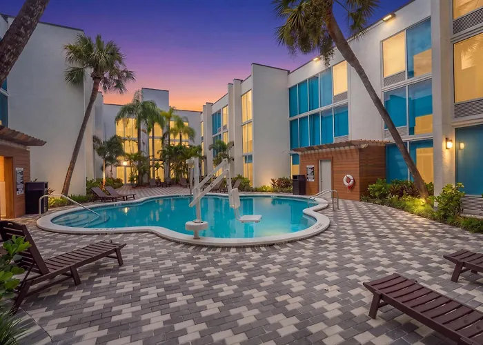 Tropical Palms Hotel