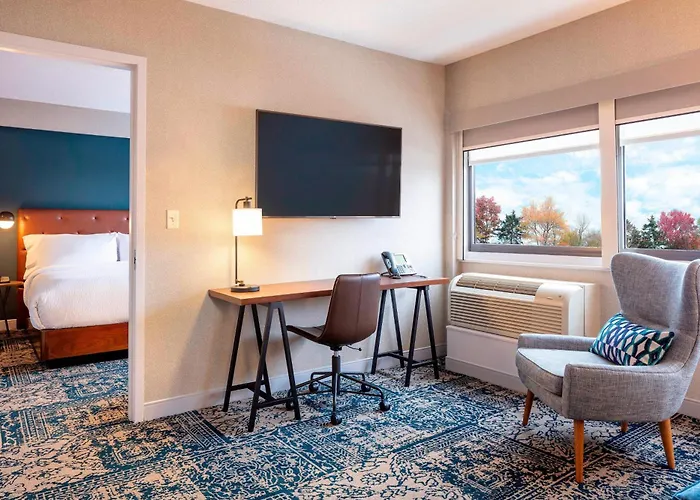 Four Points By Sheraton Norwood Conference Center