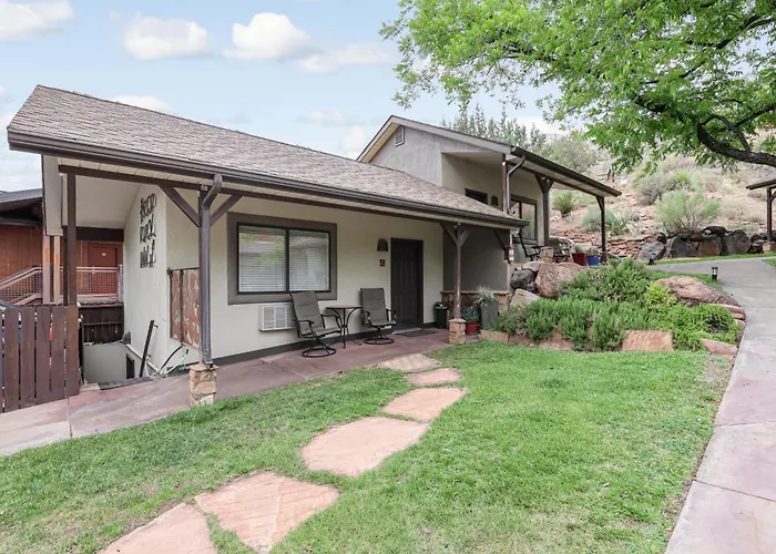 Red Rock Inn Cottages