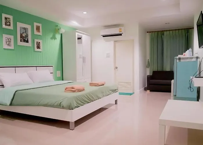 Uj Apartment