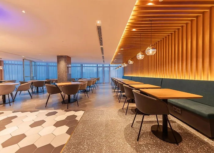 Holiday Inn Express Yichang Riverside By Ihg
