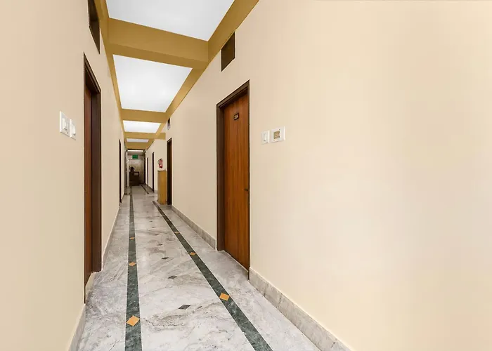 Hotel O Aarshi Palace