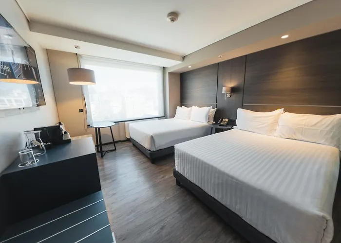 Ola Santiago Providencia, Tapestry Collection By Hilton