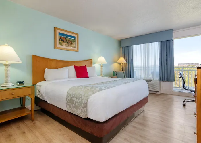 Ramada Plaza By Wyndham Nags Head Oceanfront