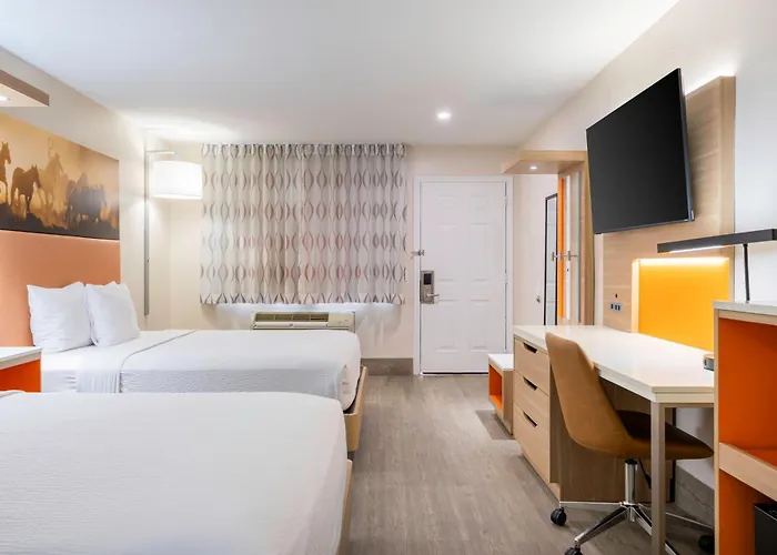 Days Inn By Wyndham Granbury