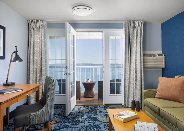 Atlantic Oceanside Hotel & Conference Center