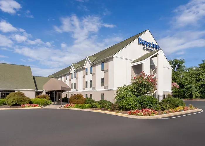 Days Inn By Wyndham Lanham Washington Dc