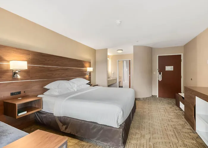 Medallion Inn And Suites