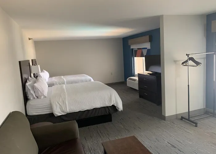 Holiday Inn Express & Suites Brookhaven By Ihg