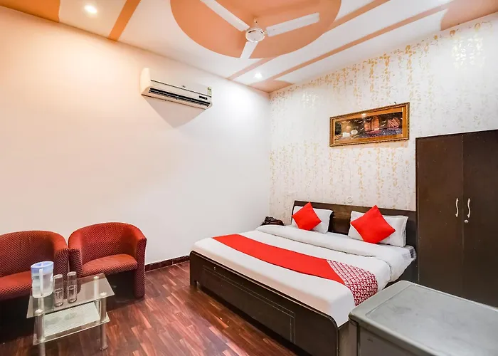 Hotel O Moon Hotel