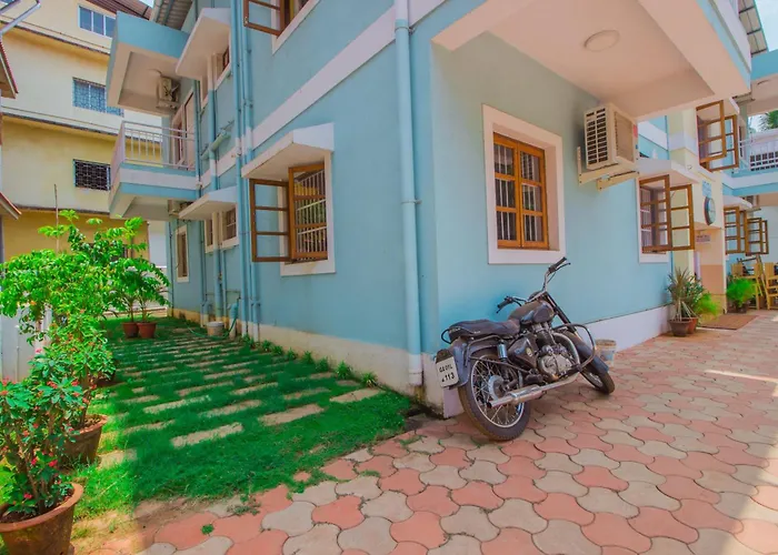 Super Collection O Holy Cross Home Stays
