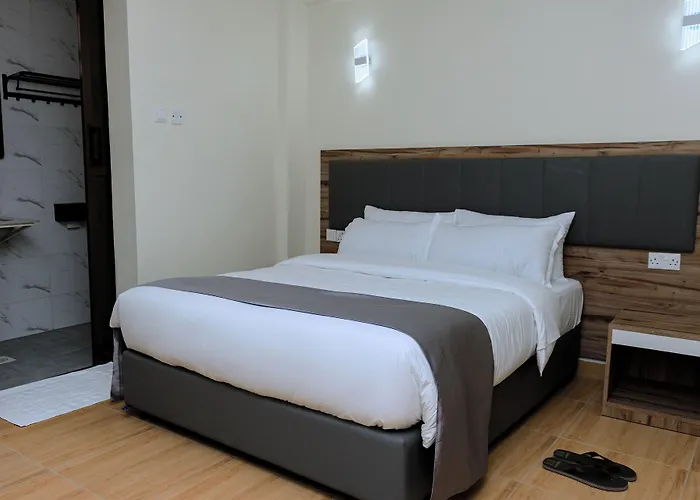 Canopy View Hotel
