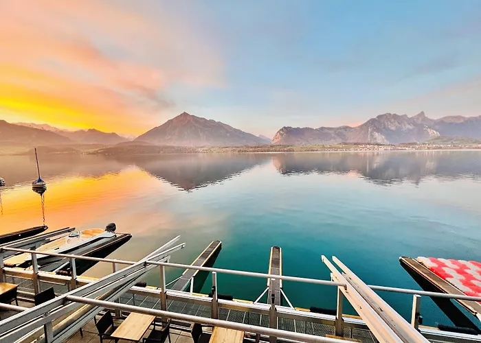 Boutique Hotel & Restaurant Niesenblick - Lakefront Rooms With Balcony On Lake Thun - Self Check In & Digitale Reception