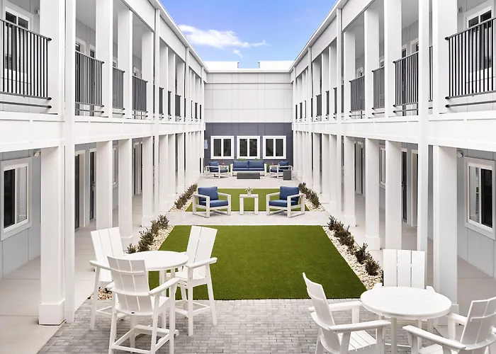 Stayapt Suites Charlotte North