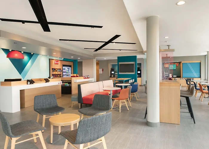 Avid Hotel - Staunton By Ihg
