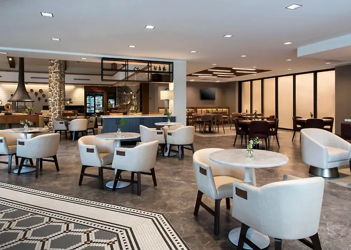 Inn At Bellefield Residence Inn By Marriott