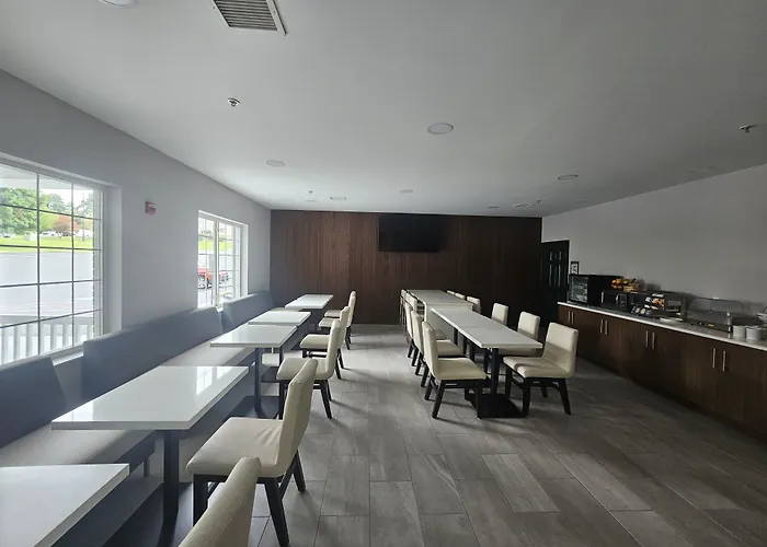 Wingate Suites By Wyndham Youngstown - Austintown