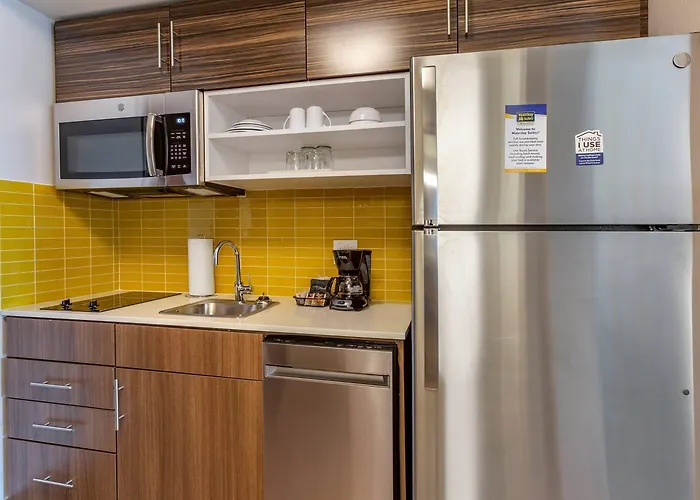 Mainstay Suites Carlsbad South