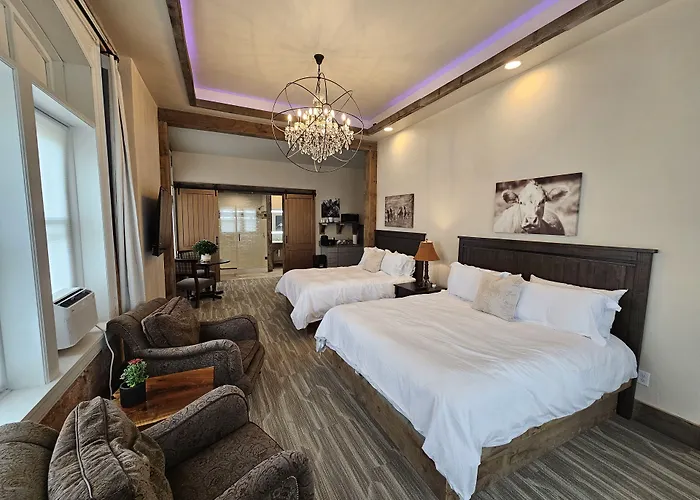 Eaglescape Suites And Event Center