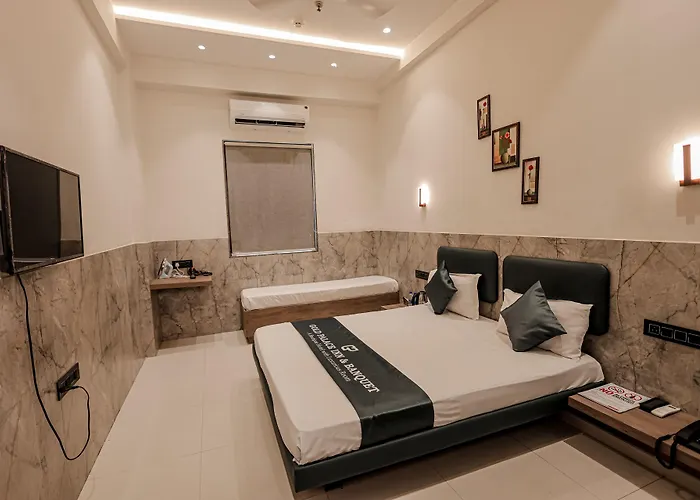 Hotel Gold Palace Inn