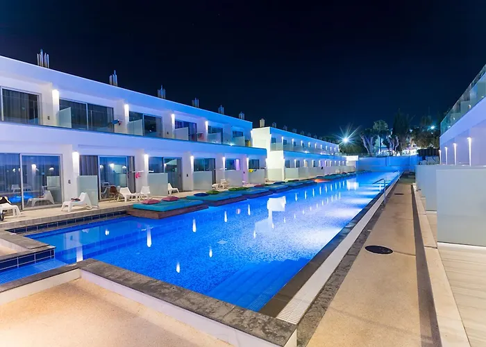 Fedrania Gardens Hotel