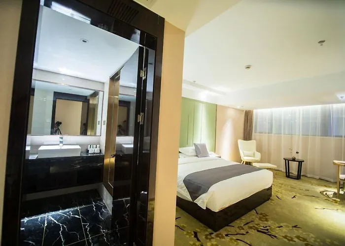 Greentree Eastern Jingde Town Railway Station Hotel