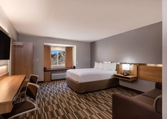 Microtel Inn & Suites By Wyndham Georgetown Lake