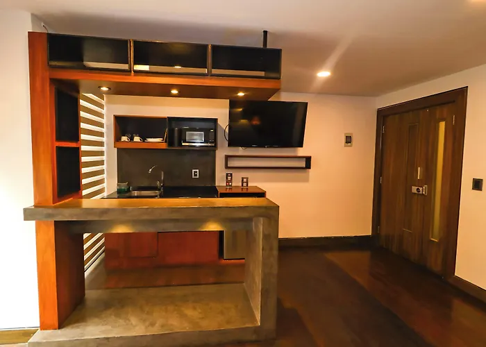Madero Hotel & Suites