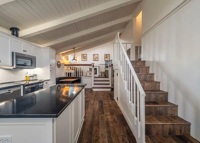 Bandon Marina Inn
