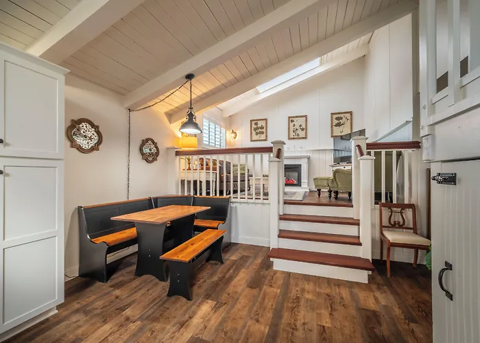 Bandon Marina Inn