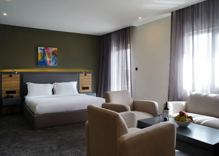 Aitch Boutique Hotel - An Lih Hotel