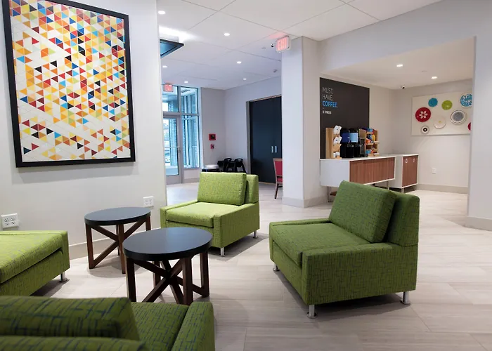 Holiday Inn Express & Suites Jersey City - Holland Tunnel By Ihg