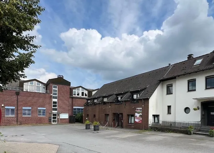 Rheinlaender Seehotel