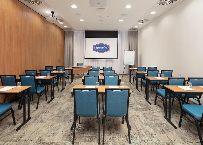 Hampton By Hilton Lodz City Center