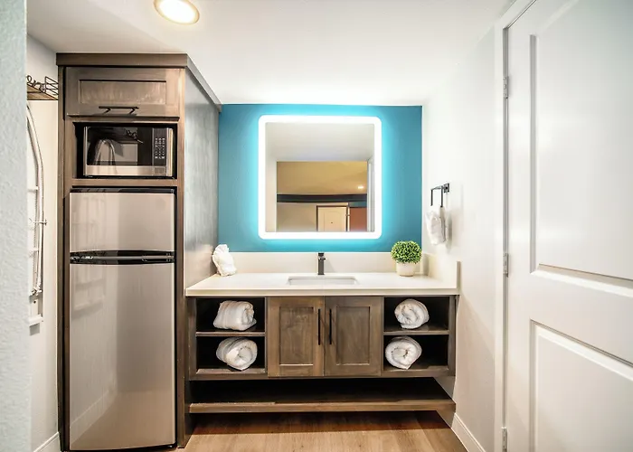 Aspire Inn Studios & Spas