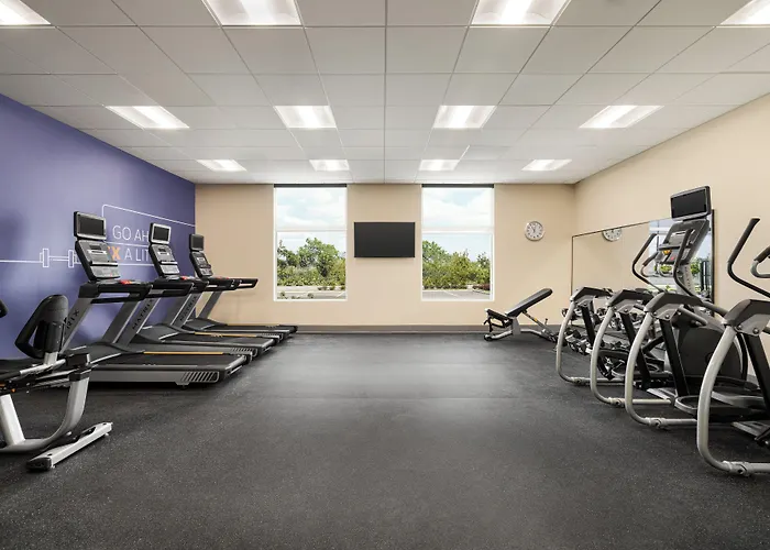 Holiday Inn Express - Strathroy By Ihg