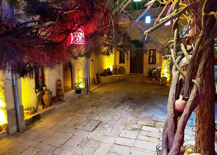 Armesos Cave Hotel