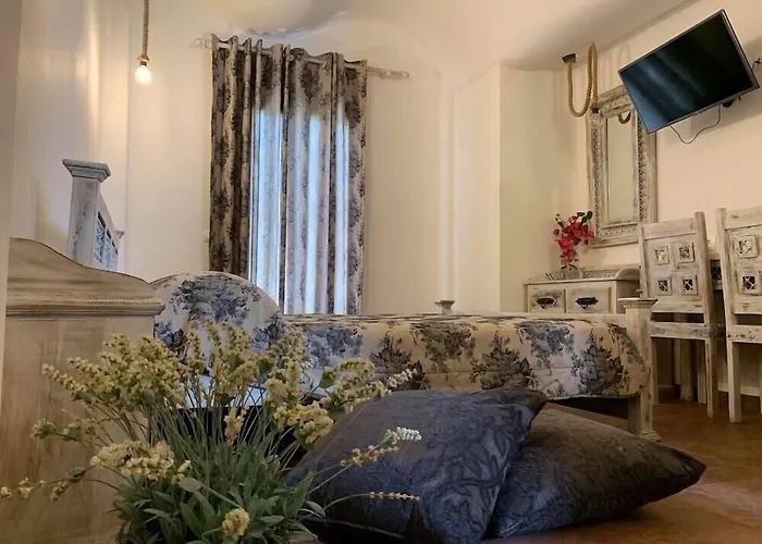 Villa Manos Hotel