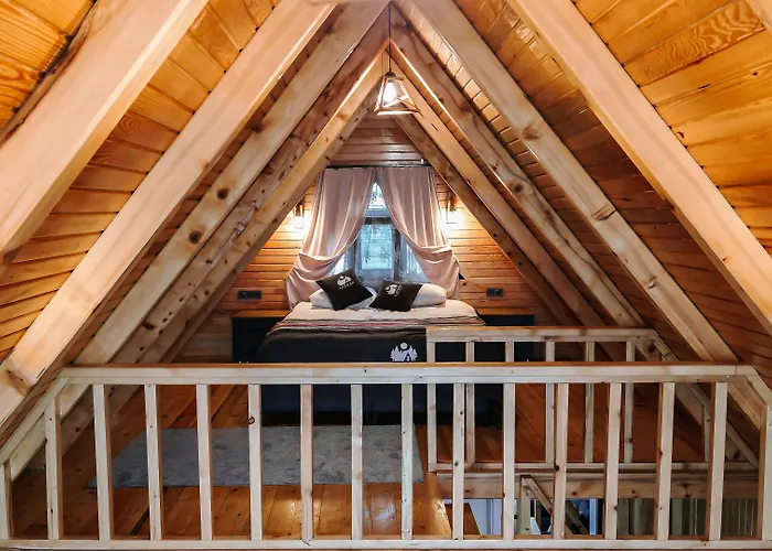 Aurora Suit Bungalov
