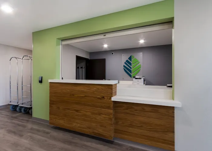 Woodspring Suites Chandler Airport