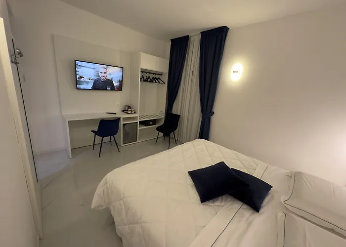 Hotel Smart Cruise