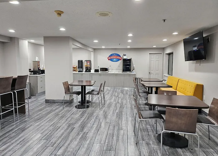 Days Inn By Wyndham Davenport