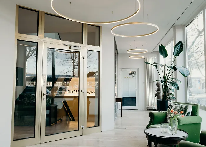 Hotel Crystal