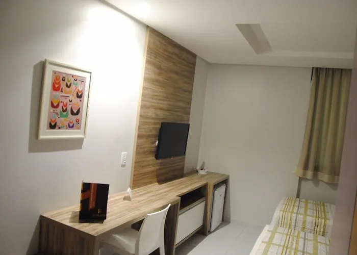 Etiqueta Hotel