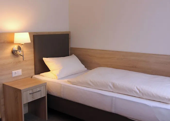 Hotel Sunny Side Up