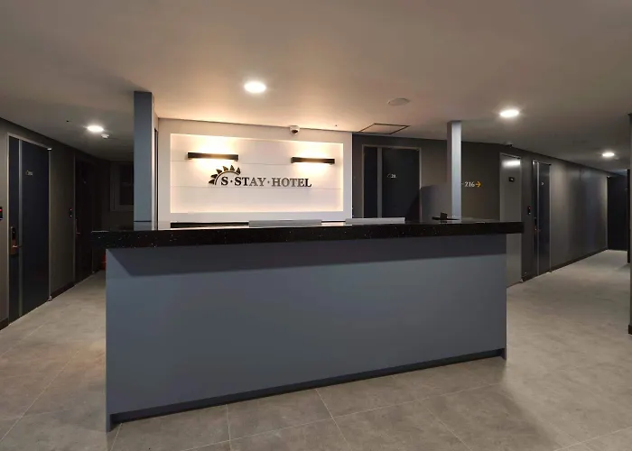 S Stay Hotel