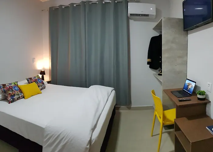 Aero Inn Hotel