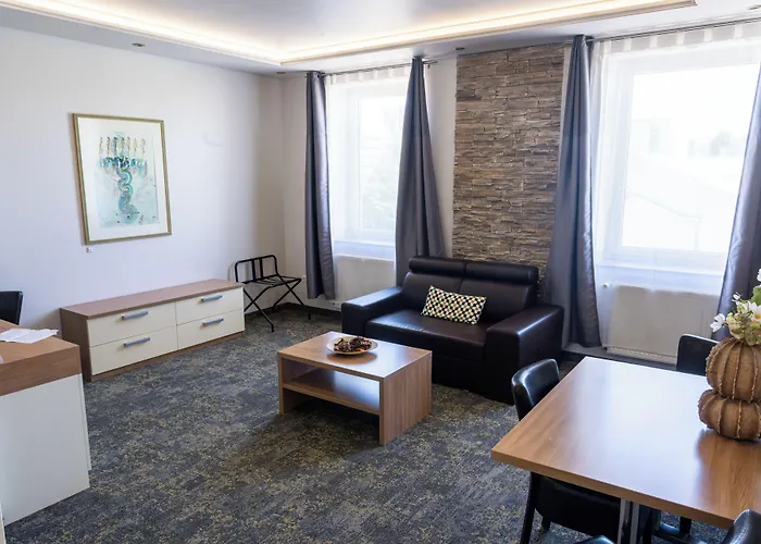 Hotel Garzon Plaza